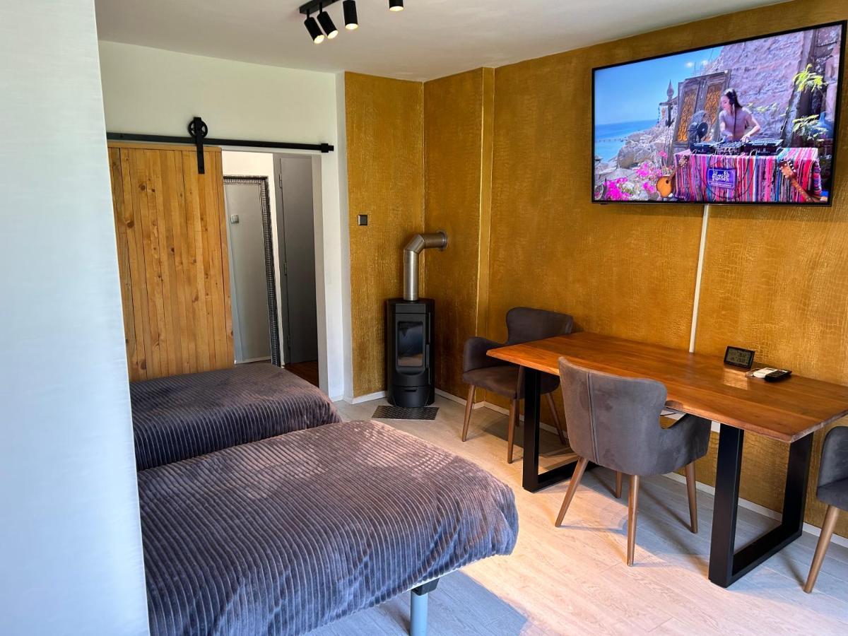 Apartment Gal โนโวเมสโต ภายนอก รูปภาพ